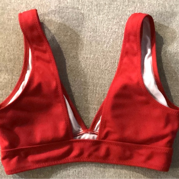 Juniors SHEIN red bikini top - Picture 2 of 3
